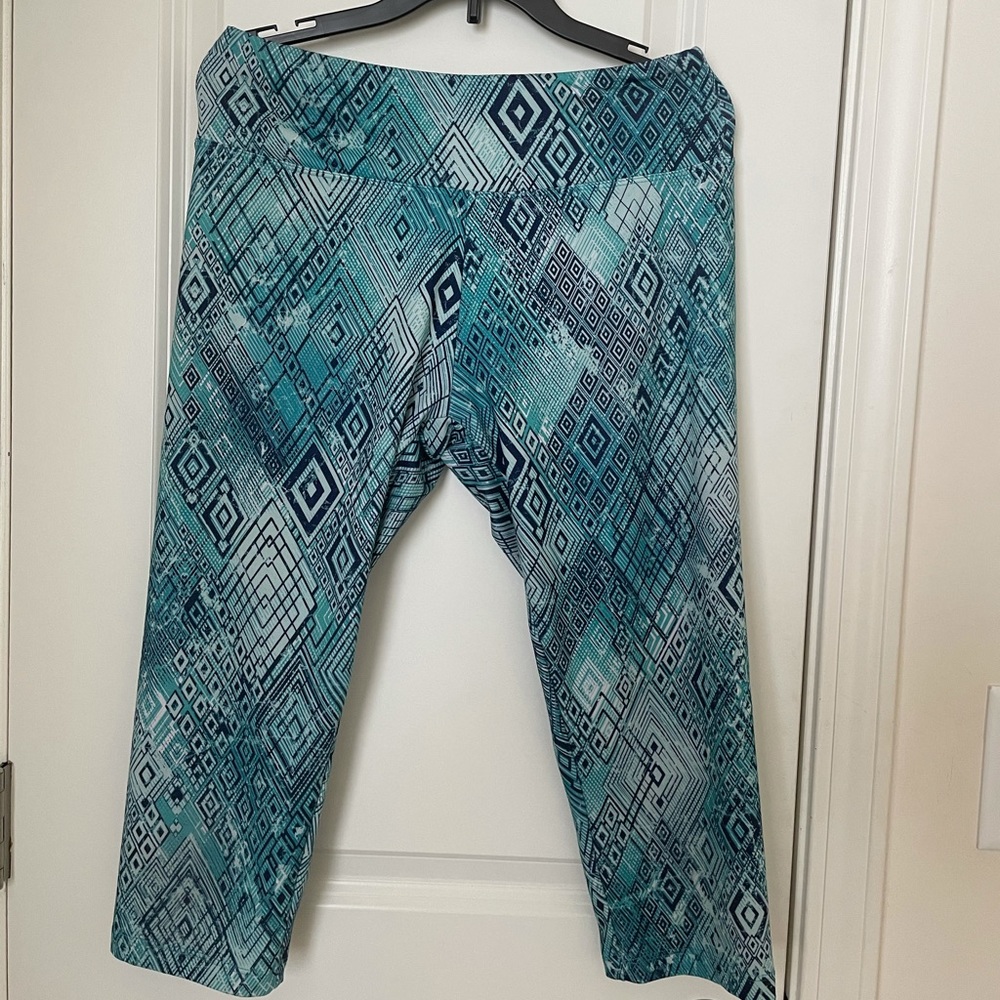 Balance Collection Capri Leggings